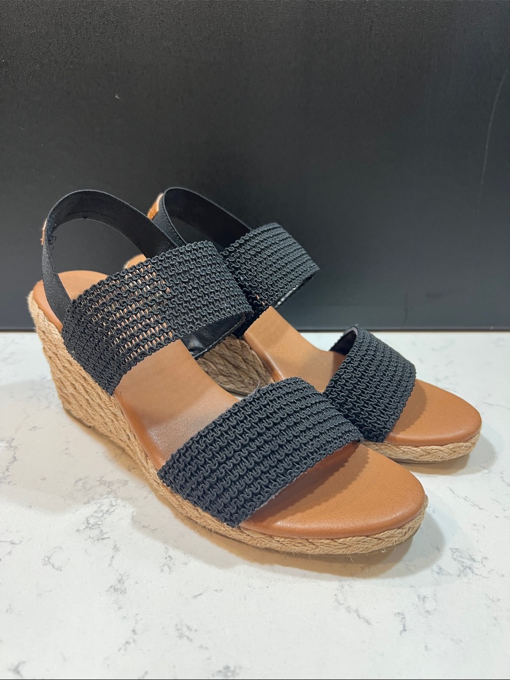 Tommy Bahama Black Sakura Wedge Heel
Espadrilles Sandals Size 8